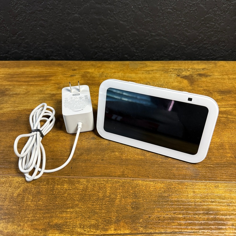 Amazon Echo Show 5 3rd Gen H97N6S Glacier White Smart Display Speaker One Size